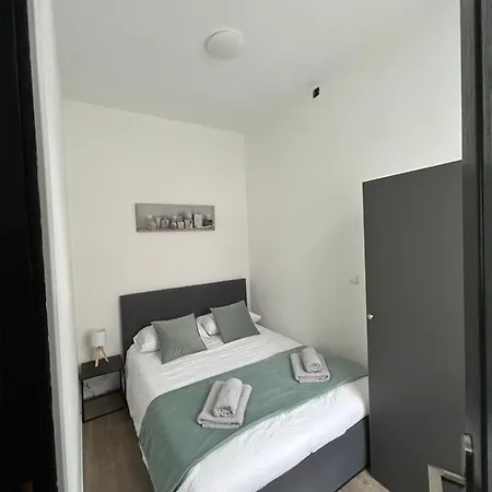 T2 Centre Apartment